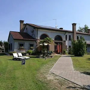 Bed & Breakfast La Corte Italia
