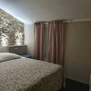 https://lo-scarabeo.it-tuscanyhotel.com